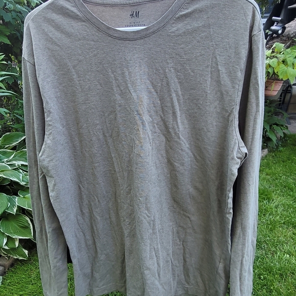 Men's shirt ($15 each) - Picture 8 of 9